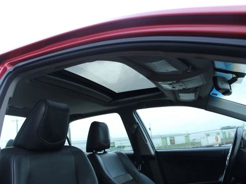 Used 2012 Toyota Camry SE image 9