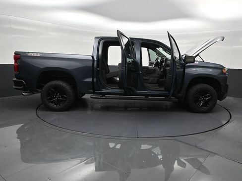 Used 2020 Chevrolet Silverado 1500 Custom Trail Boss w/ Custom Convenience Package AWD/4WD image 33