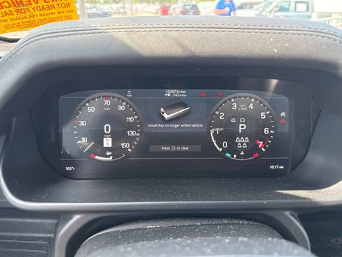 Used 2021 Land Rover Defender 110 X-Dynamic HSE AWD/4WD image 16
