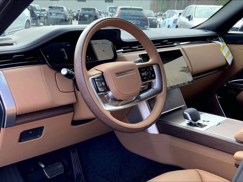 New 2026 Land Rover Range Rover SE AWD/4WD image 9