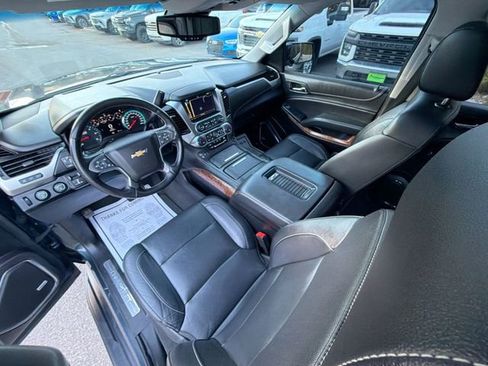 Used 2020 Chevrolet Suburban Premier image 21