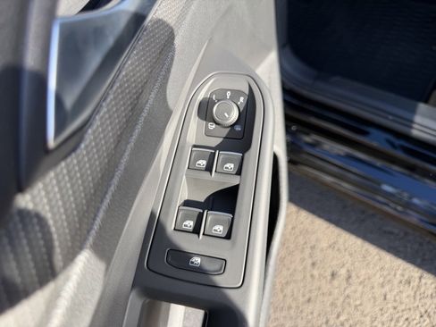 Used 2024 Volkswagen Golf R 2.0T image 14