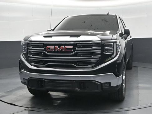 Used 2024 GMC Sierra 1500 SLT AWD/4WD image 38