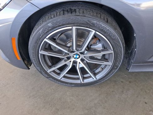 Used 2022 BMW 330i 330i w/ Driving Assistance Package image 11