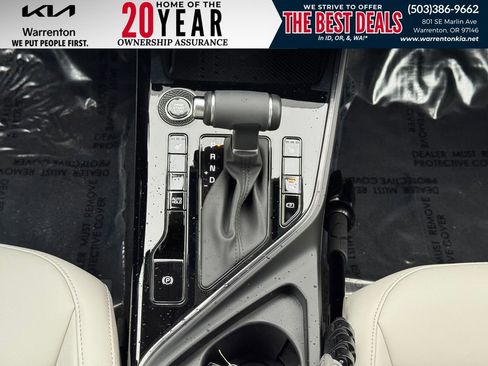 New 2025 Kia Niro EX image 28