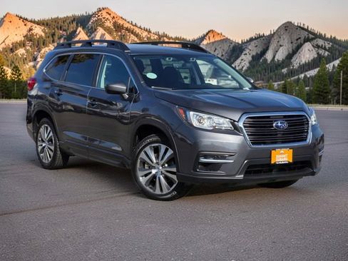 Used 2020 Subaru Ascent Premium w/ Convenience Package AWD/4WD image 2