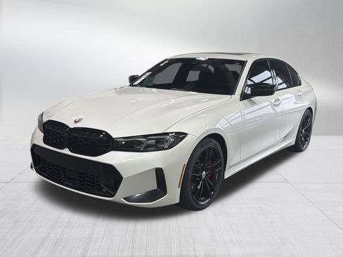 Used 2023 BMW M340i xDrive image 3