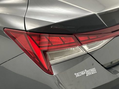 Used 2023 Hyundai Elantra Limited FWD image 23