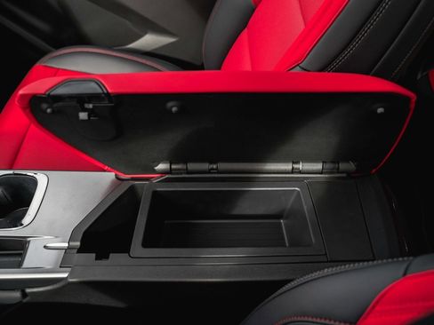 New 2025 Chevrolet Equinox EV RS image 37