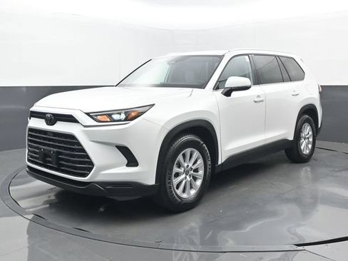 Used 2026 Toyota Grand Highlander FWD image 22