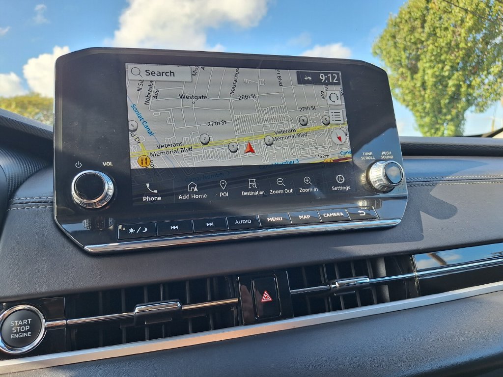Used 2024 Mitsubishi Outlander FWD image 23