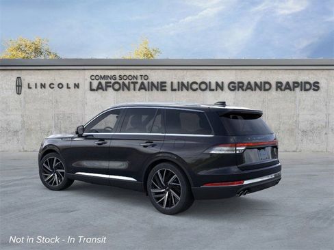 New 2026 Lincoln Aviator Reserve image 4