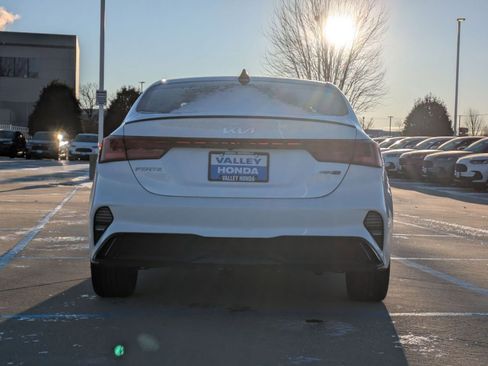 Used 2024 Kia Forte GT-Line image 7