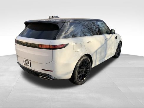 New 2026 Land Rover Range Rover Sport Dynamic SE image 8