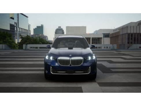 New 2026 BMW X5 sDrive40i w/ Climate Comfort Package image 3
