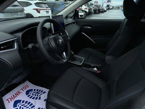 Used 2026 Toyota Corolla Cross XLE AWD/4WD image 10