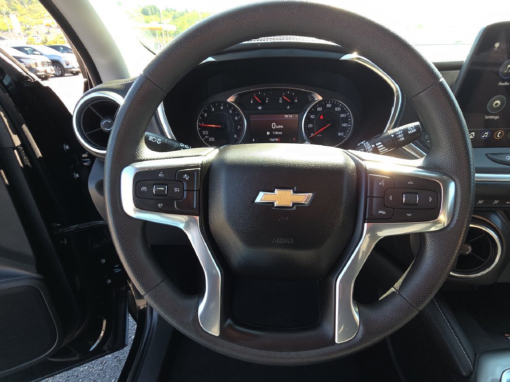 Used 2024 Chevrolet Blazer LT w/ Convenience Package FWD image 17