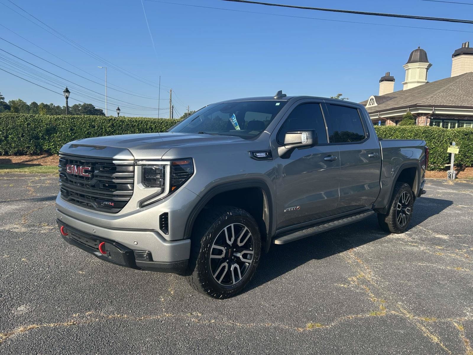 Used 2024 GMC Sierra 1500 AT4 w/ Technology Package AWD/4WD image 7