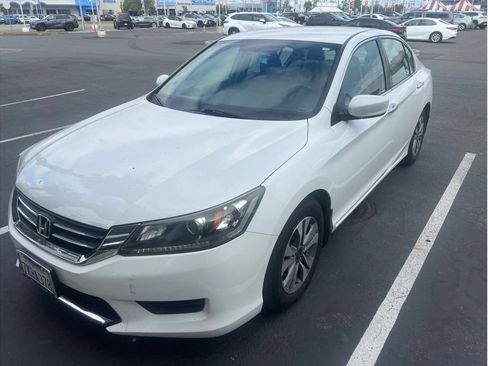 Used 2015 Honda Accord LX image 2