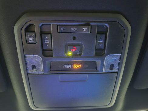 New 2026 Toyota Tundra Limited AWD/4WD image 30