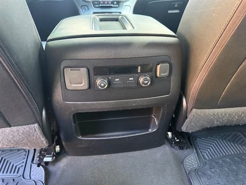 Used 2020 Chevrolet Tahoe LT AWD/4WD image 15