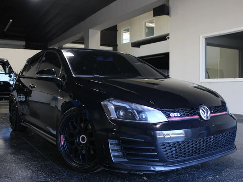 Used 2017 Volkswagen GTI S FWD image 30