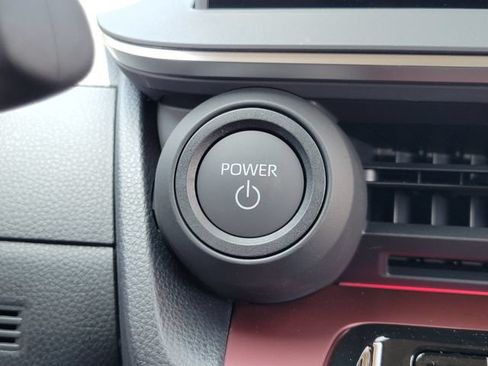 New 2026 Toyota Prius Plug-In Hybrid FWD image 13