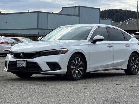 Certified 2024 Honda Civic EX-L image 8