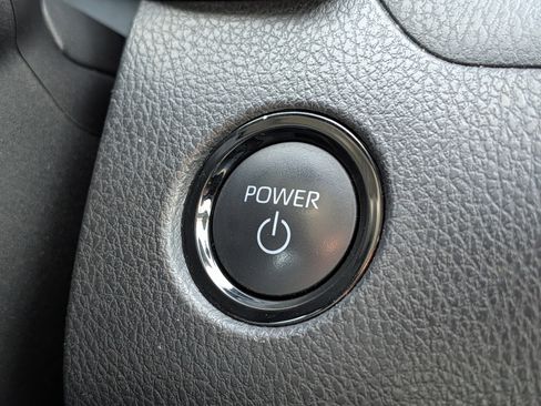 Certified 2025 Toyota Camry LE image 31