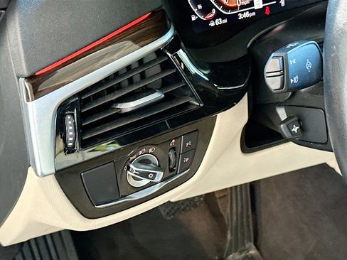 Certified 2023 BMW 540i w/ Premium Package image 10