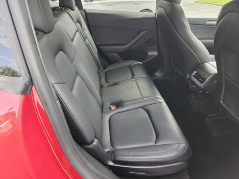 Used 2023 Tesla Model Y Long Range AWD/4WD image 17