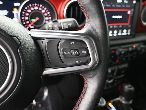 Used 2018 Jeep Wrangler Unlimited Rubicon w/ Dual Top Group AWD/4WD image 27