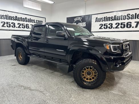 Used 2011 Toyota Tacoma 4x4 Double Cab w/ TRD Off-Road Pkg w/JBL Audio image 1