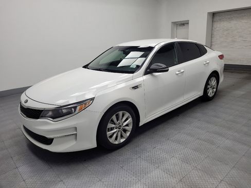 Used 2017 Kia Optima LX w/ Option Group 014 image 2