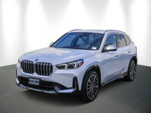 Certified 2023 BMW X1 xDrive28i w/ Convenience Package image 3