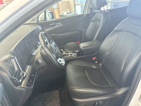 Certified 2023 Kia Sportage SX FWD image 15