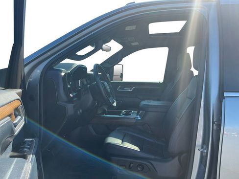 Used 2024 Chevrolet Silverado 2500 High Country w/ High Country Premium Package AWD/4WD image 10
