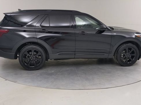 Certified 2023 Ford Explorer ST-Line AWD/4WD image 14