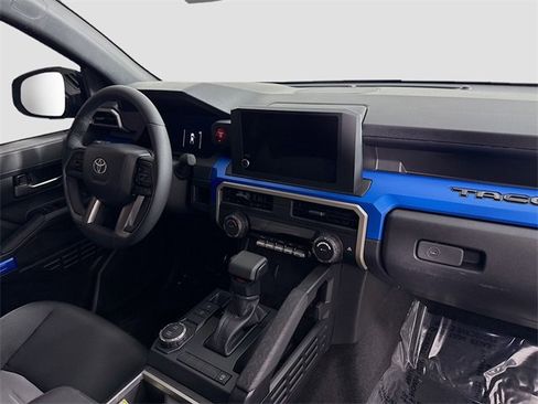 Certified 2025 Toyota Tacoma TRD Sport image 26