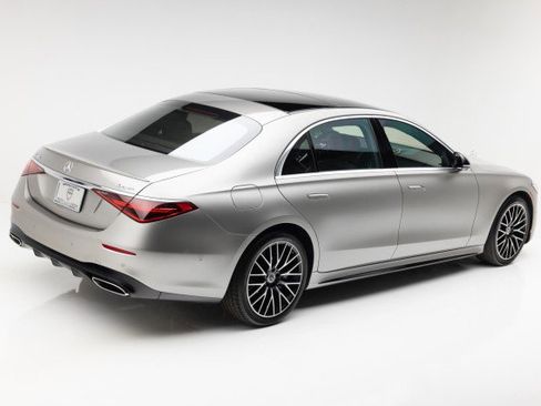 Used 2021 Mercedes-Benz S 580 4MATIC Sedan image 3