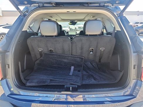 Used 2024 Kia Sorento X-Line EX image 11