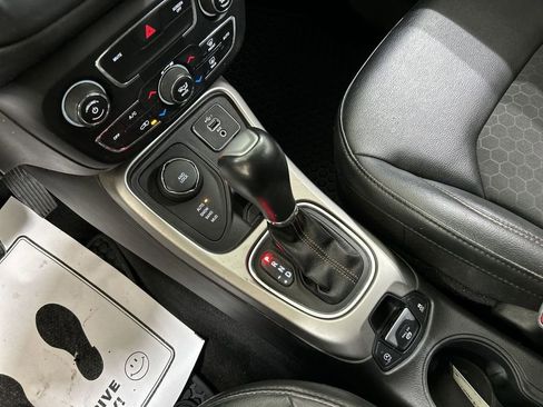 Used 2020 Jeep Compass Latitude w/ Cold Weather Group image 17