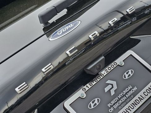 Used 2022 Ford Escape SEL AWD/4WD image 7