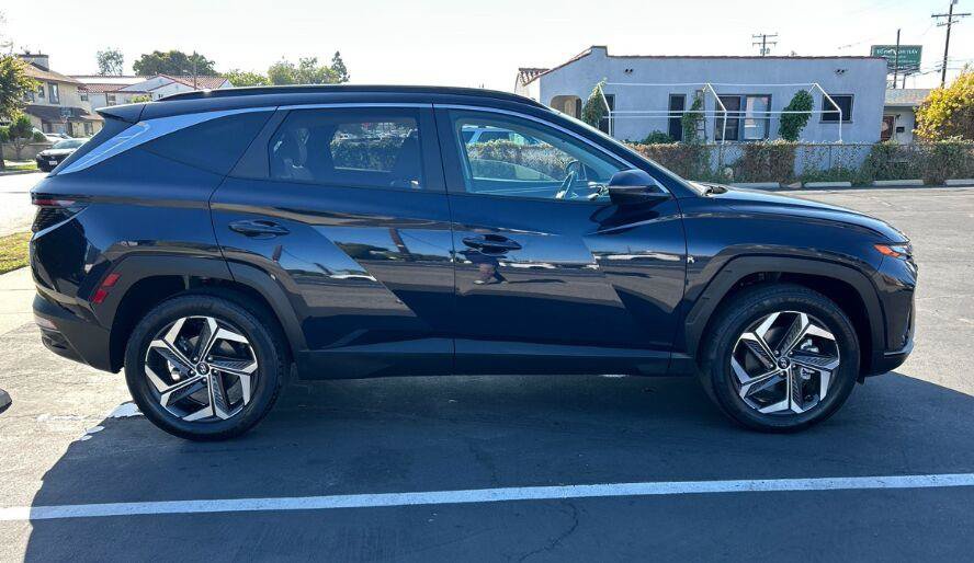 Certified 2023 Hyundai Tucson SEL AWD/4WD image 3