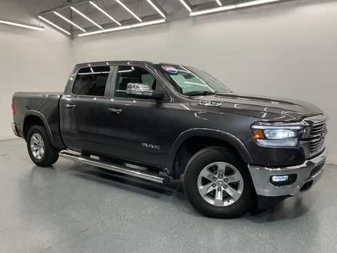 Used 2022 RAM 1500 Laramie AWD/4WD image 2