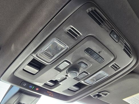 Used 2021 GMC Yukon Denali w/ Denali Ultimate Package image 21