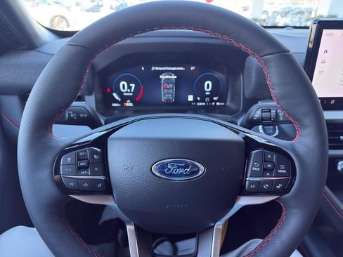 New 2026 Ford Explorer ST-Line image 15