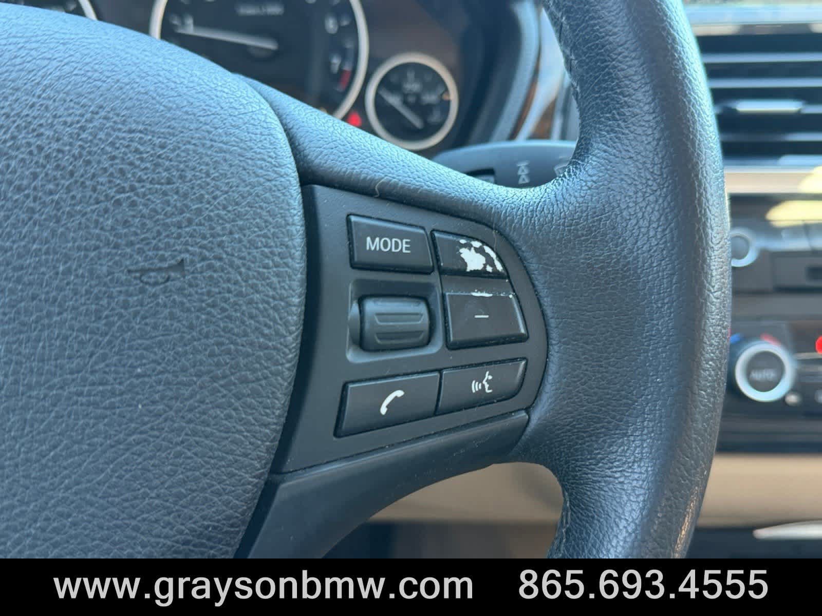 Used 2014 BMW 320i xDrive Sedan AWD/4WD image 23