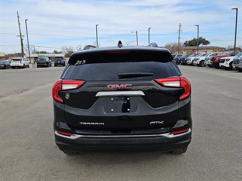 Used 2022 GMC Terrain AT4 w/ Infotainment Package II image 4