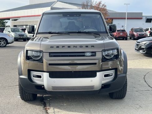 Used 2020 Land Rover Defender 110 HSE image 2